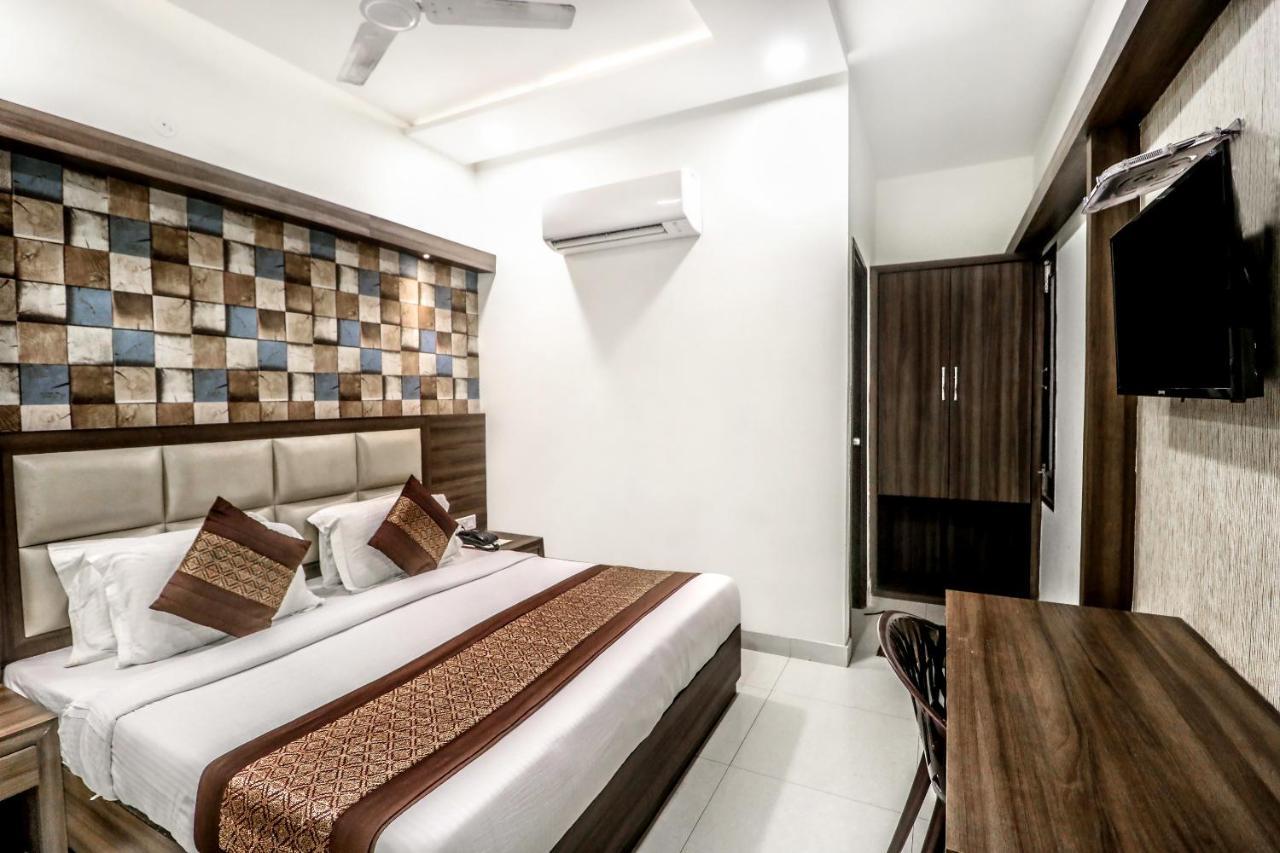 Hotel Kings Amritsar Bagian luar foto